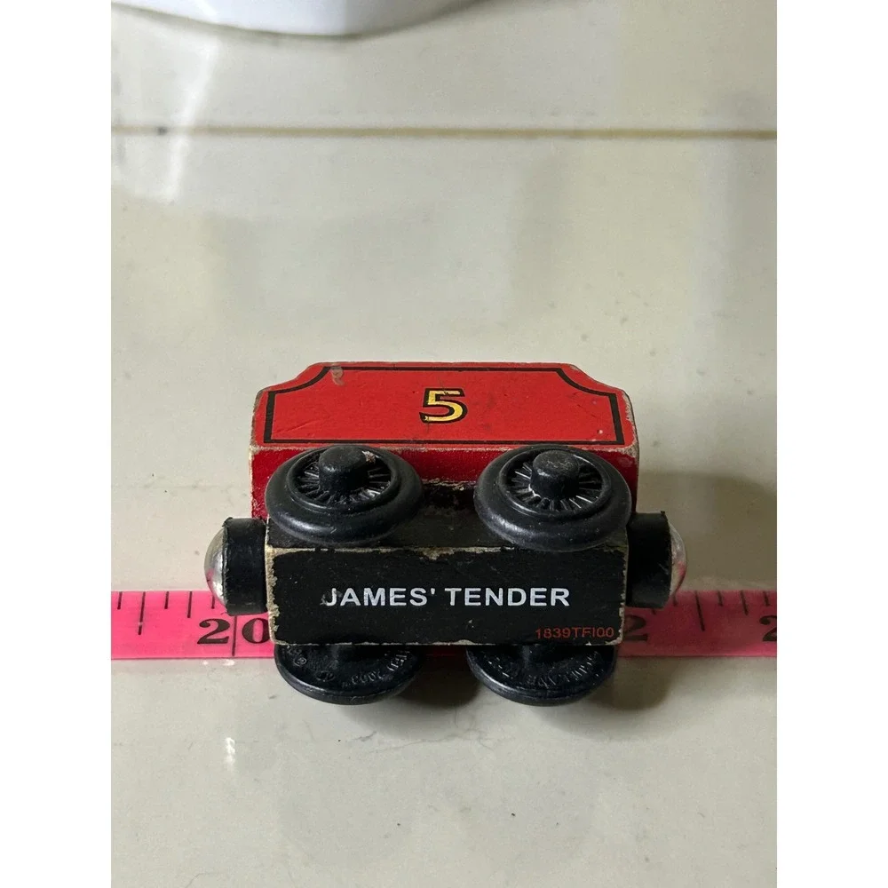 Thomas & Friends Wooden Railway James Tender Red Coal Car Magnetic No 5 Toy
